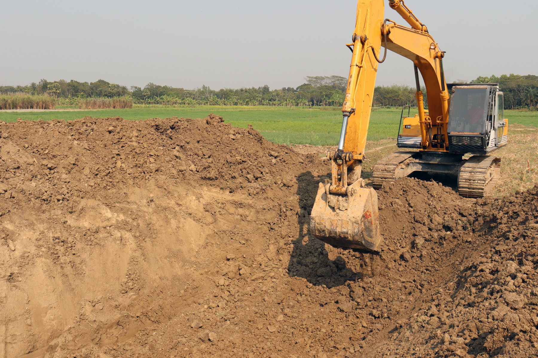 Yellow Hydraulic Construction Excavator